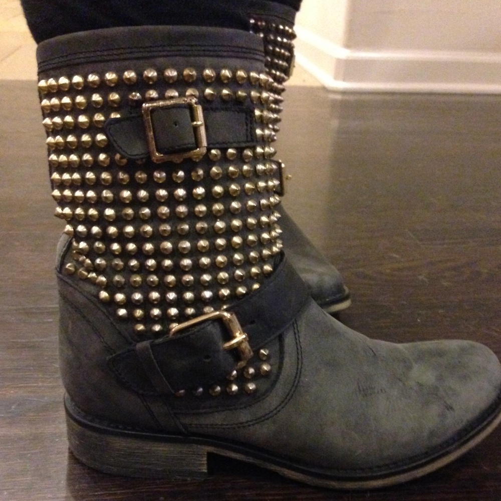 Steve Madden "Monicaa Boot"